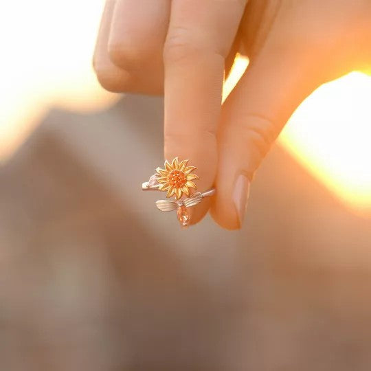 (🌹2022 Mother's Day Promotion 48% OFF)To My Daughter 👧 Sunflower Fidget Ring💕